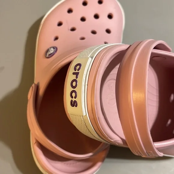 Girls Crocs Pink Size 3 - Picture 6 of 7